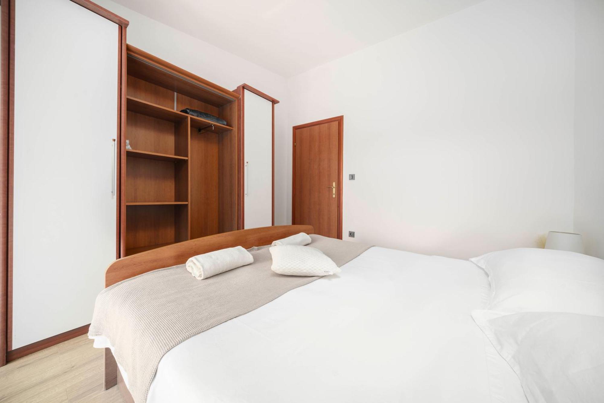 Apartments Vitis - City Centre - Free Parking Vodice Exterior photo