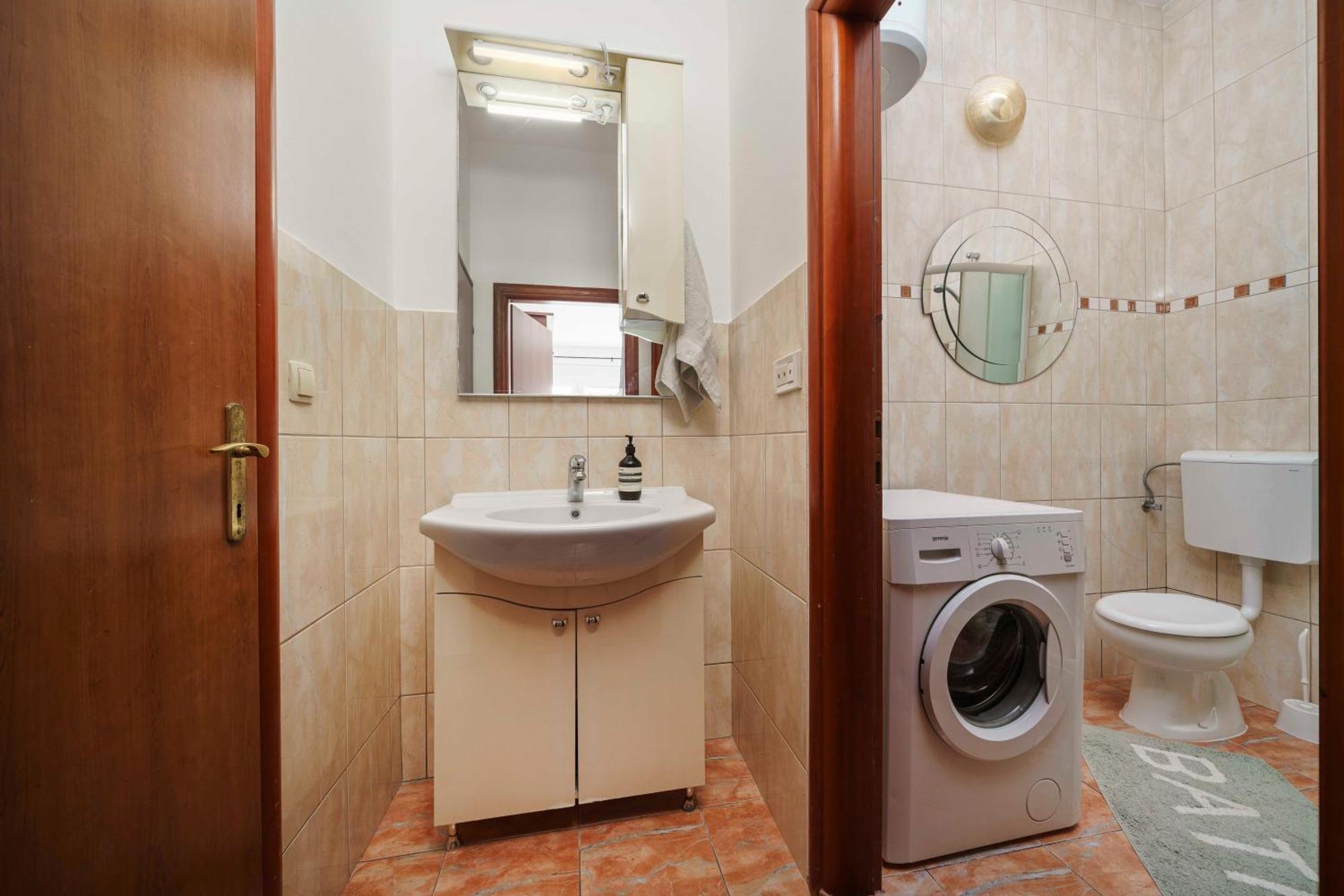 Apartments Vitis - City Centre - Free Parking Vodice Exterior photo