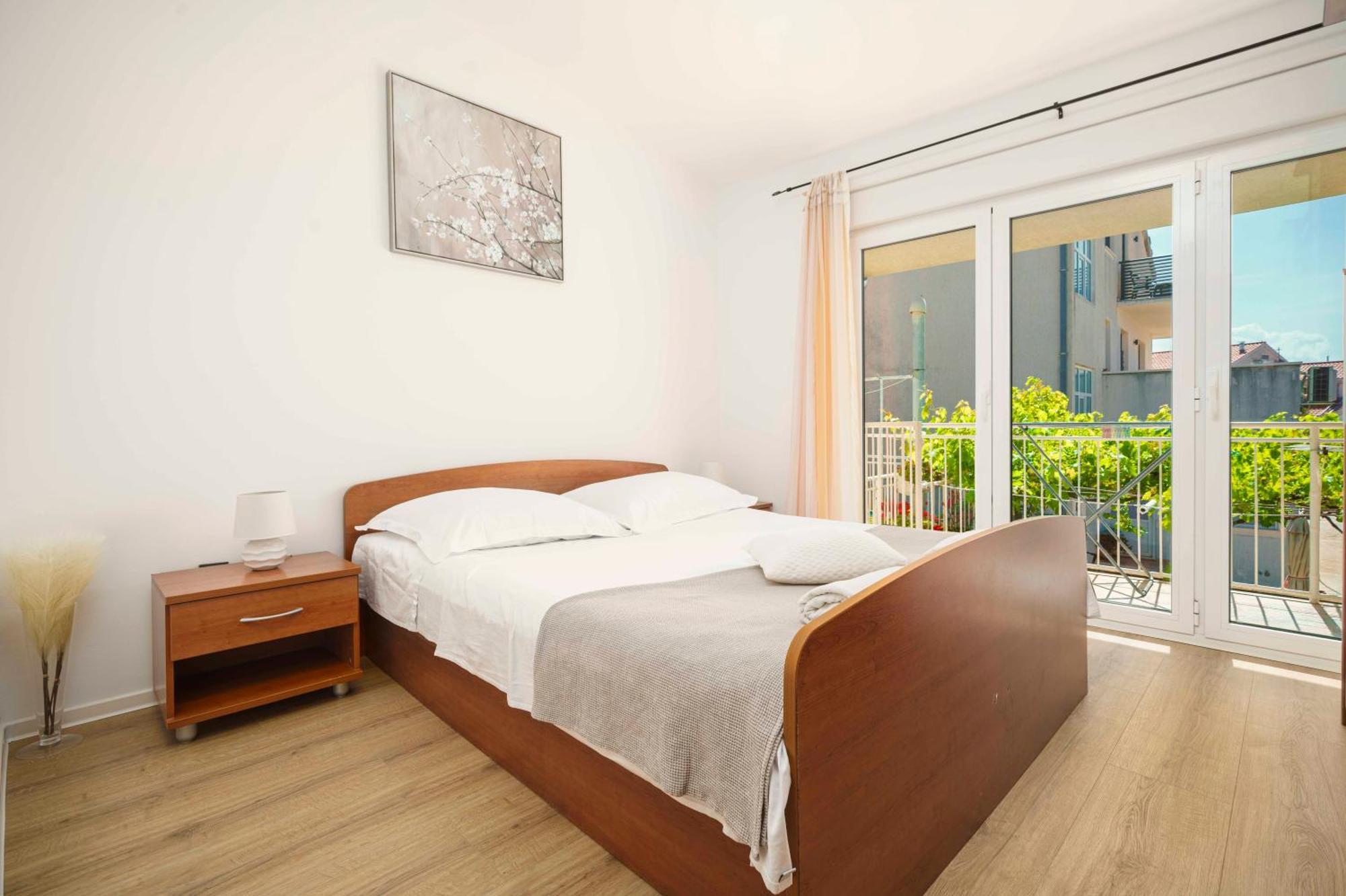 Apartments Vitis - City Centre - Free Parking Vodice Exterior photo