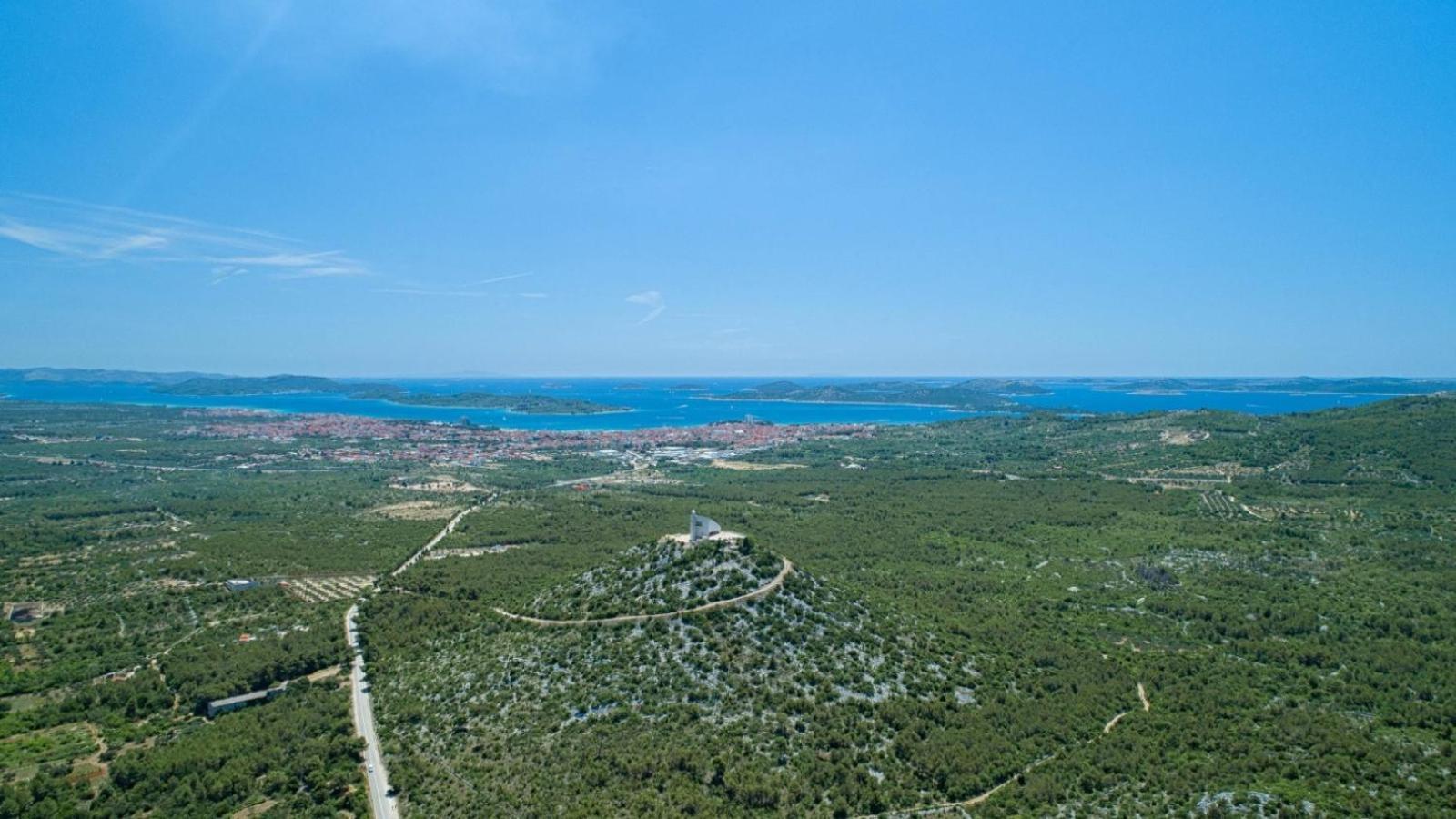Apartments Vitis - City Centre - Free Parking Vodice Exterior photo